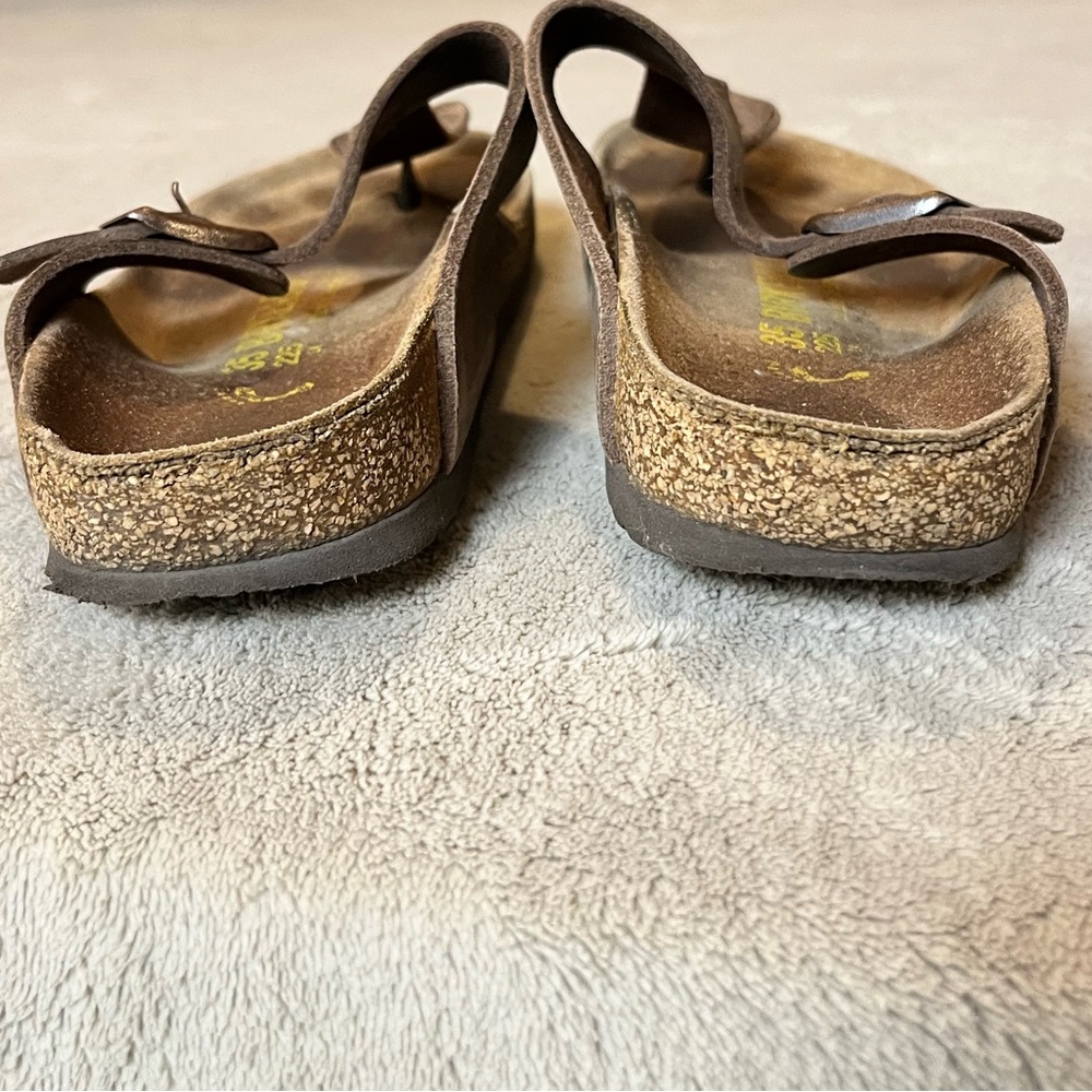 Birkenstock Gizeh Sandals - Picture 3 of 9